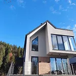 Tatariv-hills Feriehus